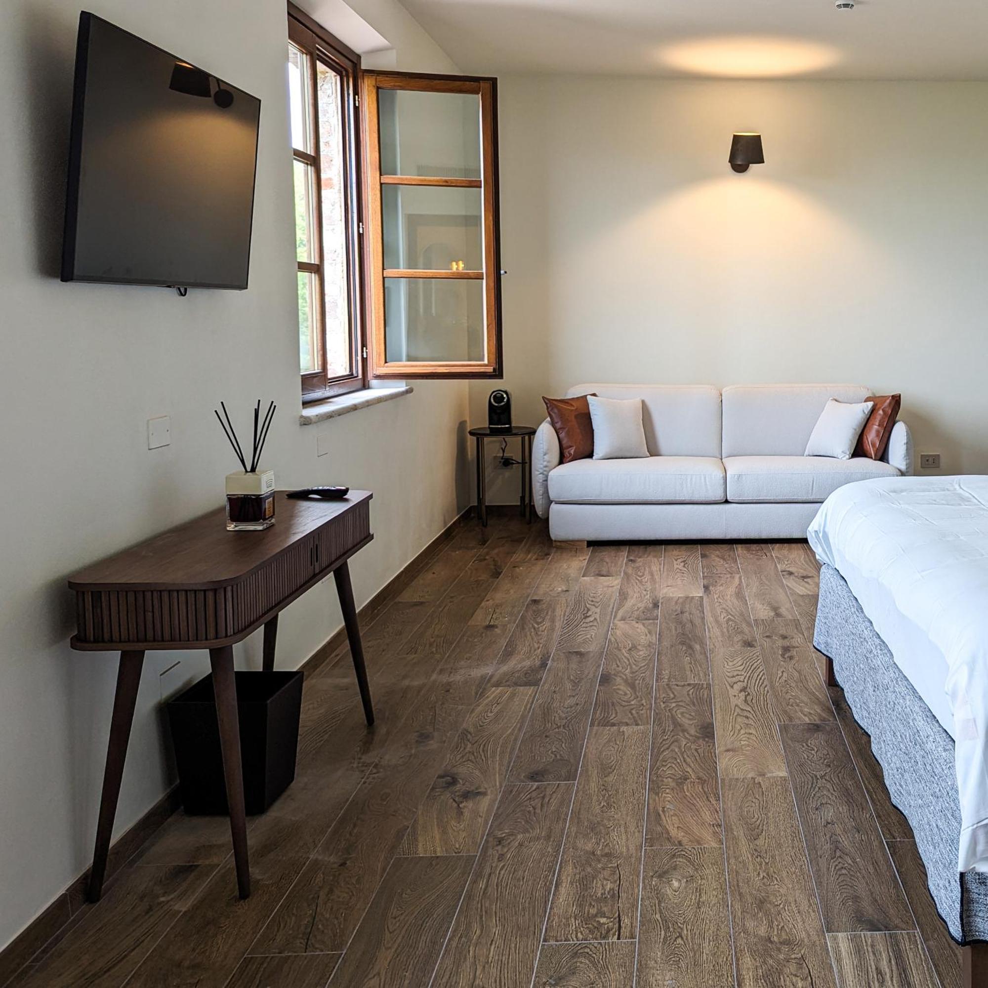 Poggio Paradiso Resort & Spa Montefollonico Buitenkant foto