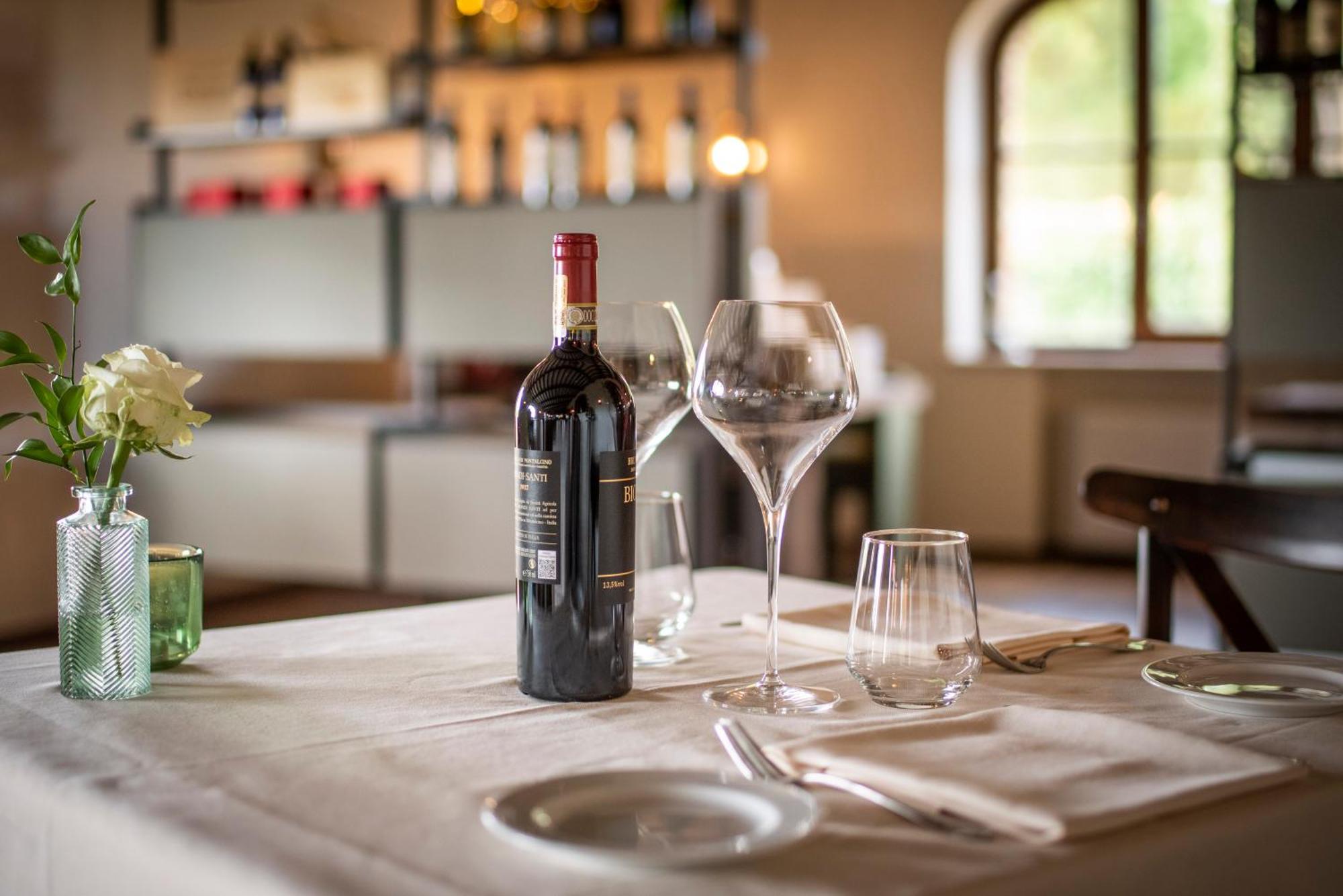Poggio Paradiso Resort & Spa Montefollonico Buitenkant foto