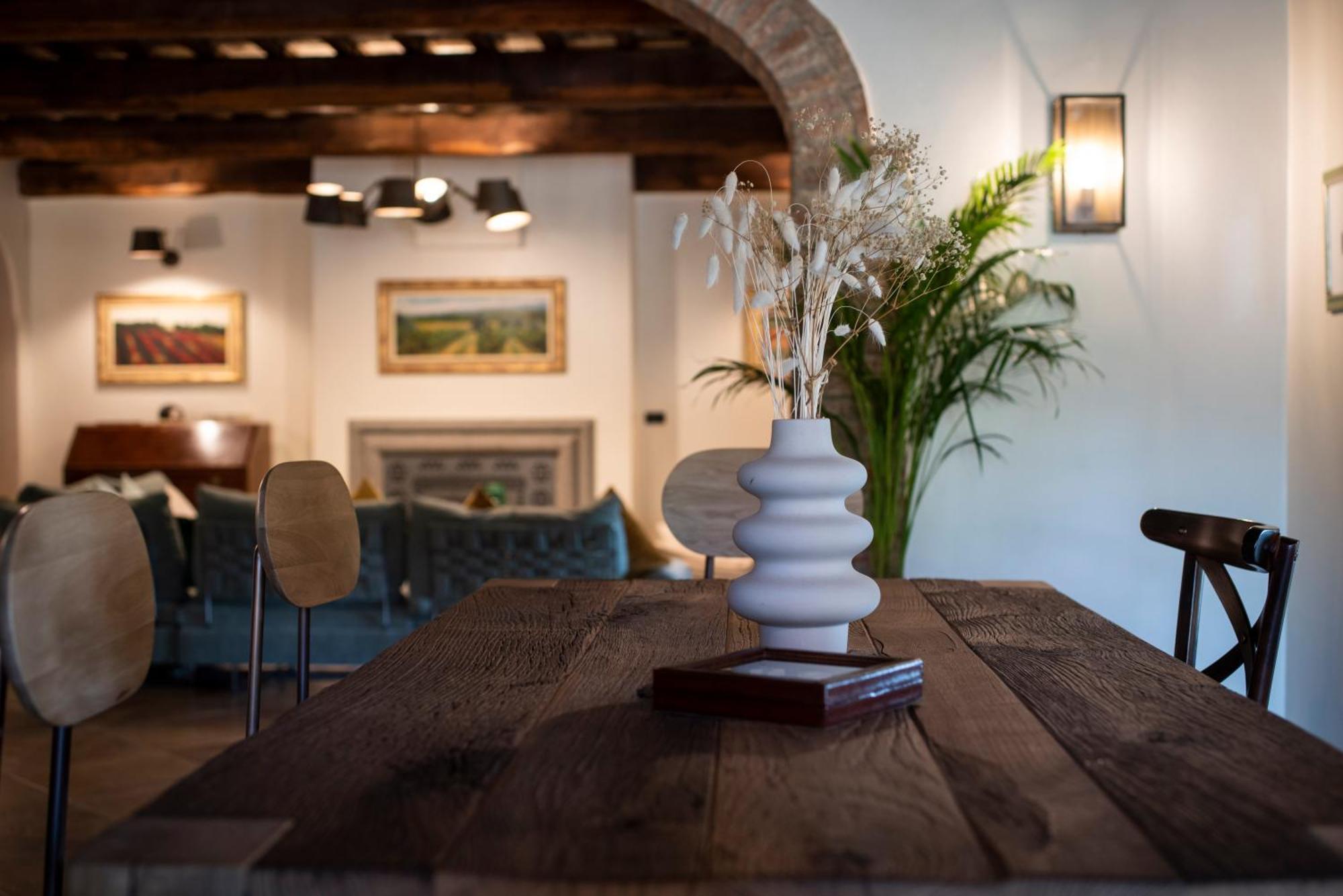 Poggio Paradiso Resort & Spa Montefollonico Buitenkant foto