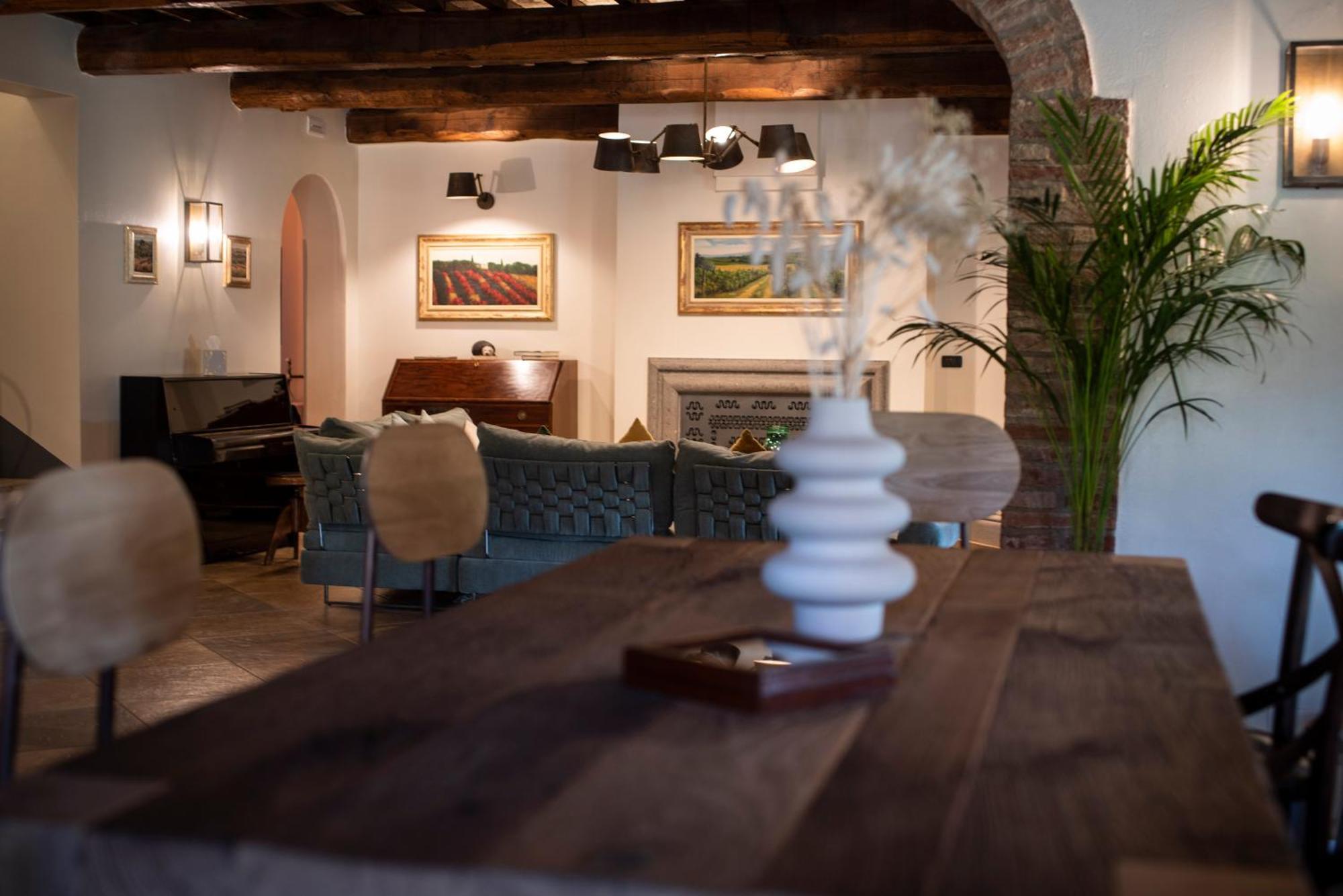 Poggio Paradiso Resort & Spa Montefollonico Buitenkant foto