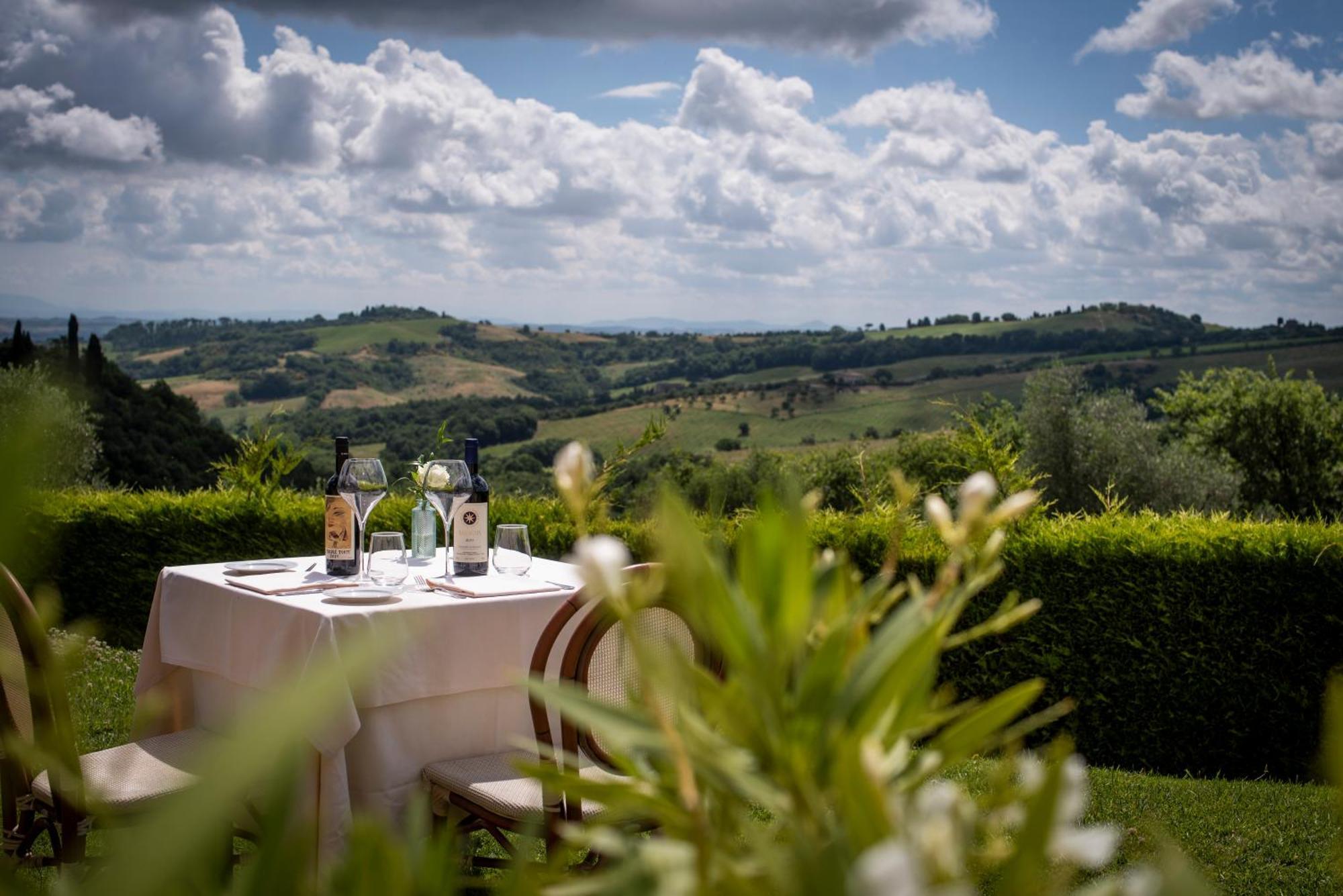 Poggio Paradiso Resort & Spa Montefollonico Buitenkant foto